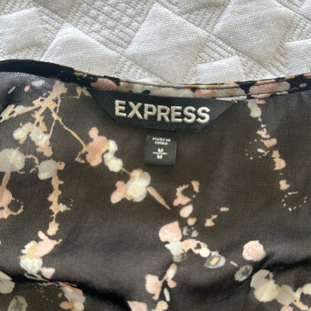 Express Black Floral Patterned Top - image 3